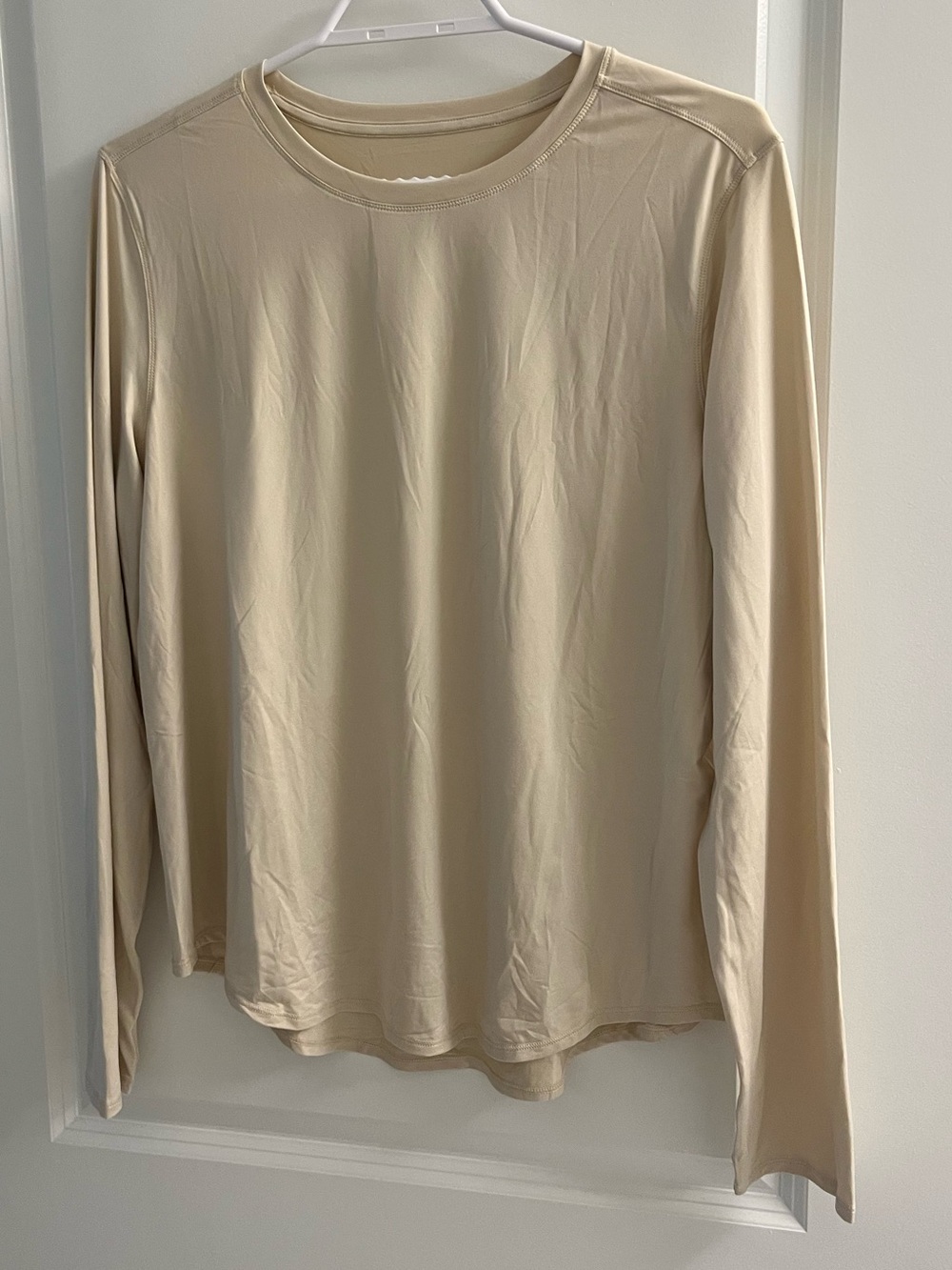 CRZ YOGA Lightweight Long Sleeve Workout Top – Beige – Size M